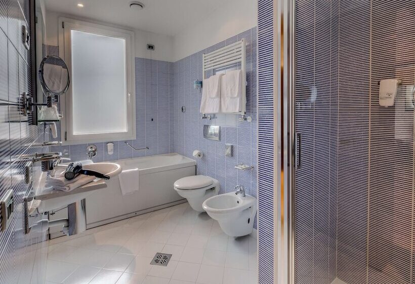 Полулюкс, Best Western Plus Hotel Bologna