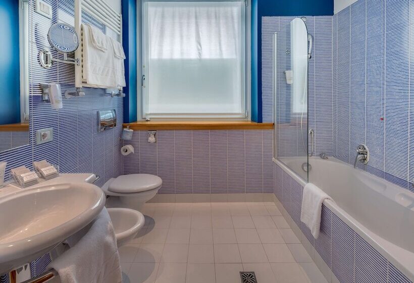 Полулюкс, Best Western Plus Hotel Bologna