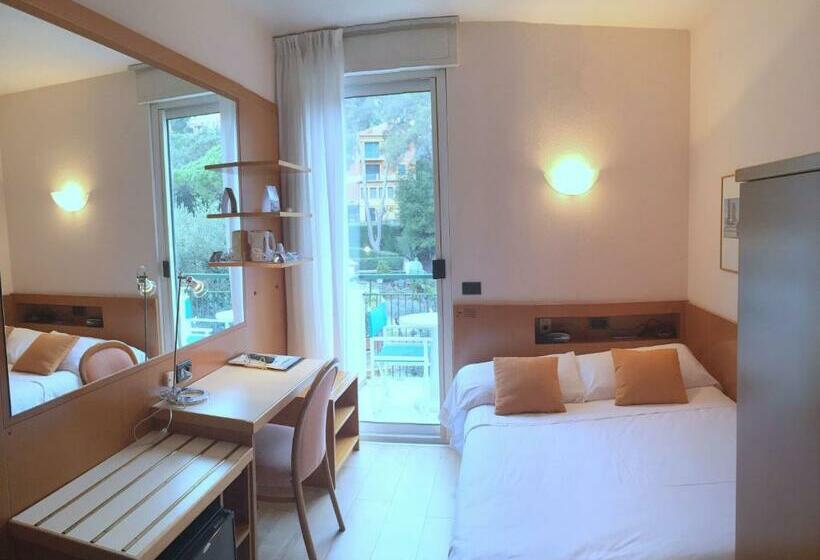 Одноместный Номер Вид на Сад, Best Western Regina Elena