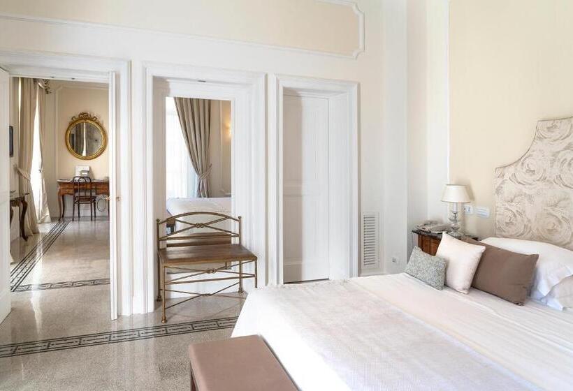 Полулюкс Вид на Сад, Grand Hotel Excelsior Vittoria