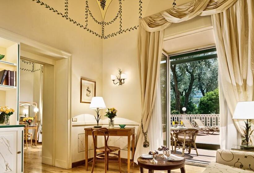 Полулюкс Вид на Сад, Grand Hotel Excelsior Vittoria