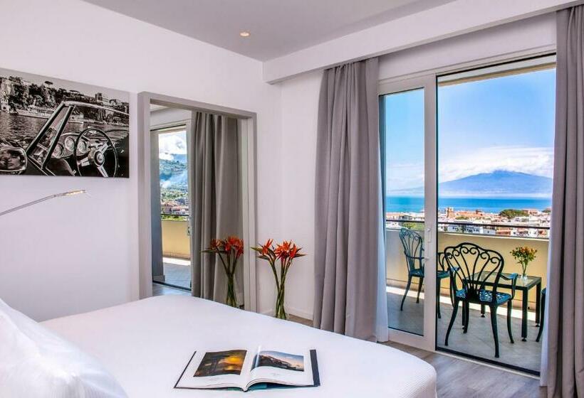 Полулюкс Вид на Море, Hilton Sorrento Palace