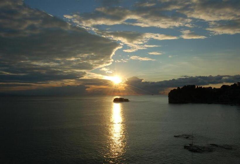 Triple Room Sea View, Lido Mediterranee