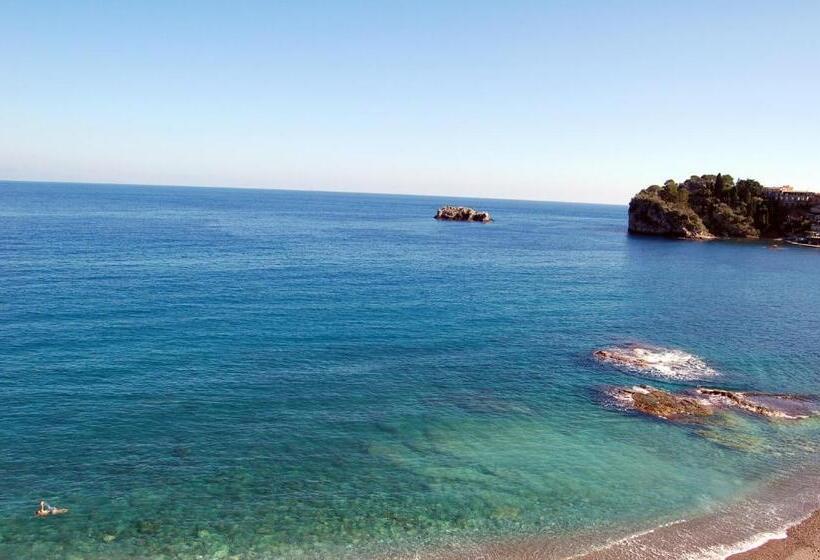 اتاق سوپریور با چشمانداز دریا, Lido Mediterranee