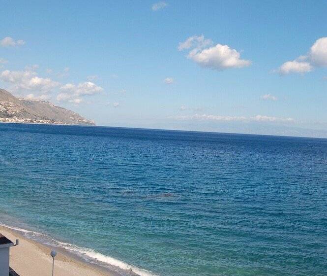 اتاق اقتصادی با چشمانداز دریا, Lido Mediterranee