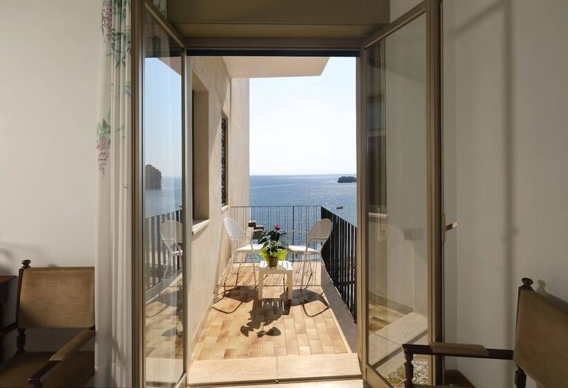 Economy Triple Room, Lido Mediterranee