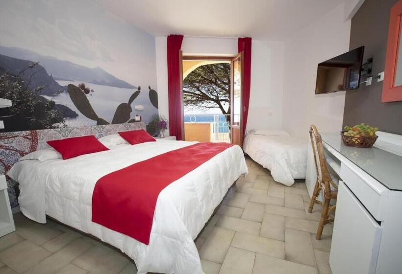 Трехместный Номер Superior, Perla Del Golfo Resort