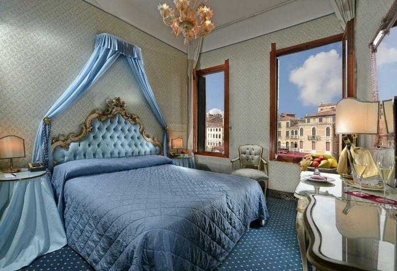 اتاق استاندارد با چشمانداز, Rialto