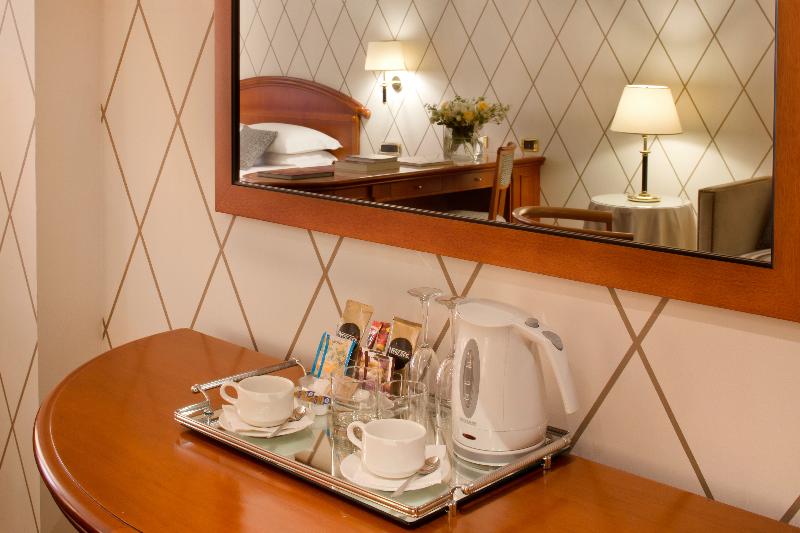 سوییت جونیور, Starhotels Majestic