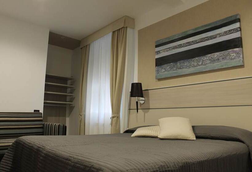 Трехместный Номер Комфорт, Coccodrillo Hotel & Apartments