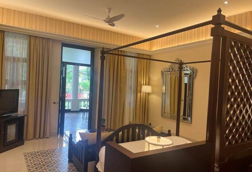 Люкс, Royal Orchid Metropole Mysore