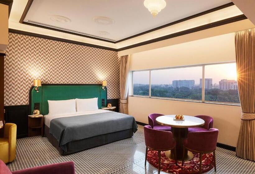 이그제큐티브 스위트 킹침대, The Connaught, New Delhi Ihcl Seleqtions
