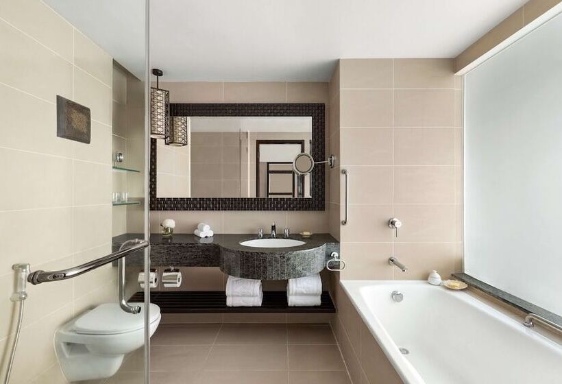 Люкс Executive Вид на Море, Shangri La Tanjung Aru, Kota Kinabalu