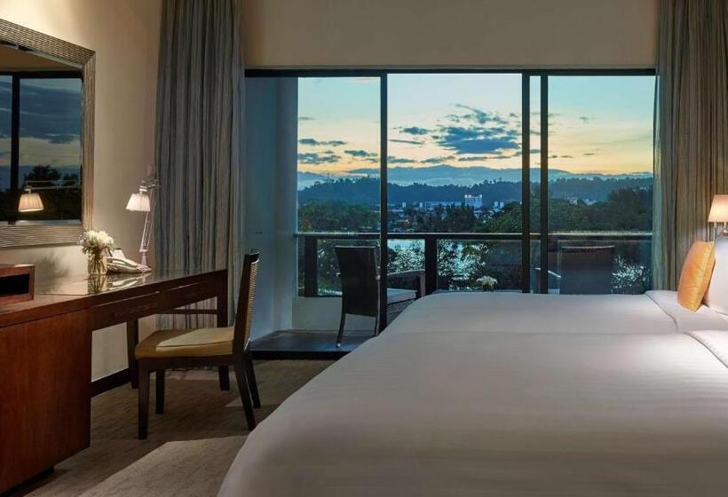스탠다드 룸 킹사이즈 침대, Shangri La Tanjung Aru, Kota Kinabalu