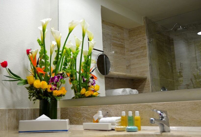 חדר דלוקס נוף לים, Fiesta Americana Puerto Vallarta All Inclusive & Spa