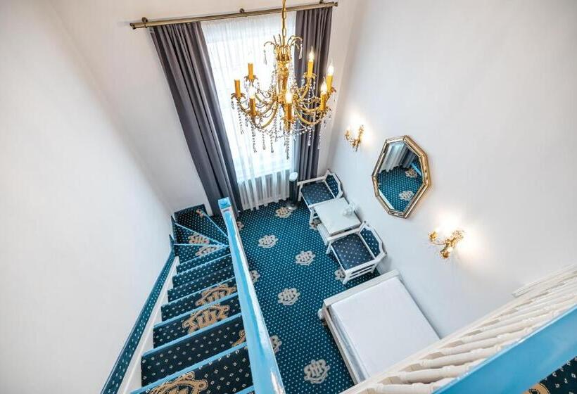 اتاق استاندارد, Imparatul Romanilor