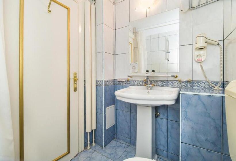 اتاق استاندارد, Imparatul Romanilor
