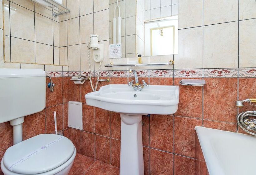 اتاق استاندارد, Imparatul Romanilor