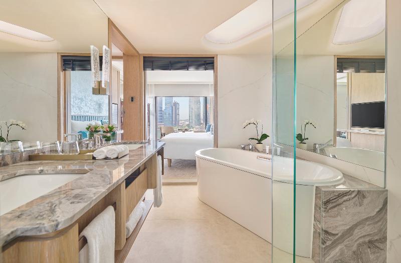 اتاق استاندارد با چشم‌انداز, Mandarin Oriental Singapore