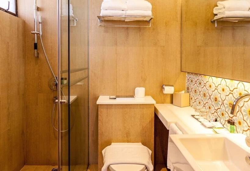 اتاق کلاب, Village Hotel Katong By Far East Hospitality