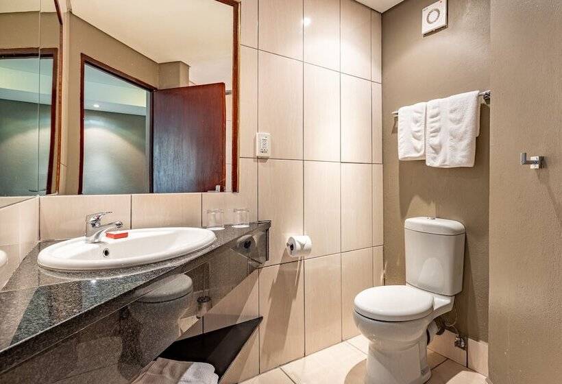 스탠다드 룸 킹사이즈 침대, African Sky Hotels   Pine Lake Inn
