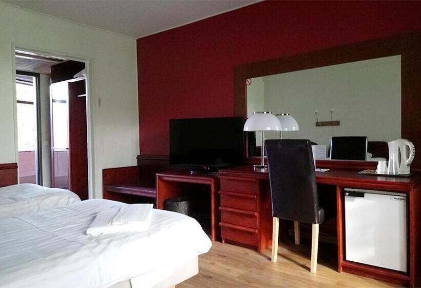 スタンダードシングルルーム, Finlandia Hotel Isovalkeinen