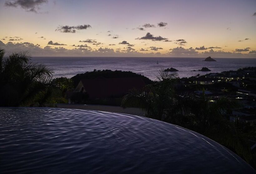 ویلای 5 خوابه, Barriere Le Carl Gustaf St Barth