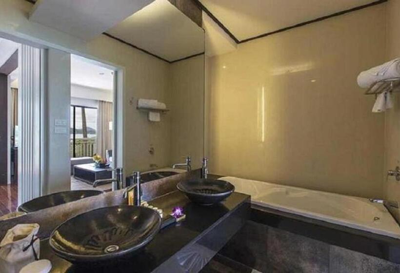 اتاق خانوادگی با چشم‌انداز دریا, Cape Panwa Hotel Phuket