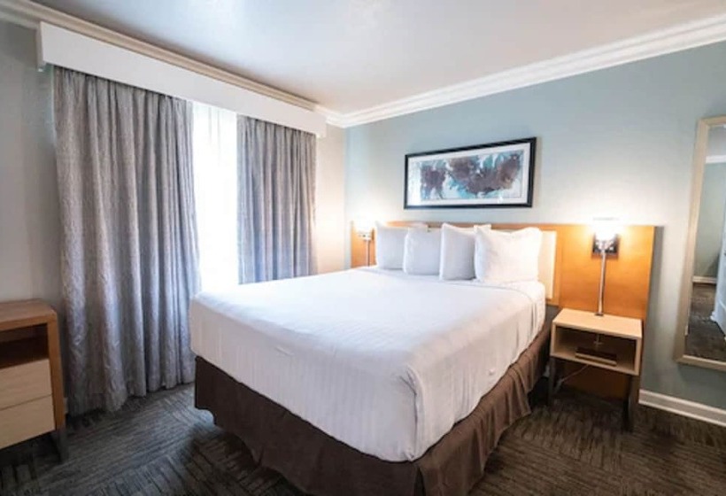 اتاق لوکس, Alexis Park All Suite Resort