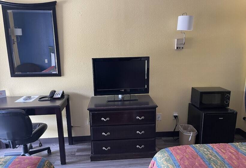 Номер Стандарт 2 Двуспальные Кровати, Kansas Inn
