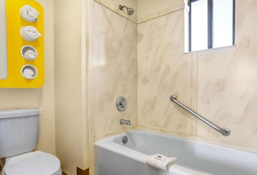 Номер Deluxe Кровать Кинг, Motel 6 Payson, Az