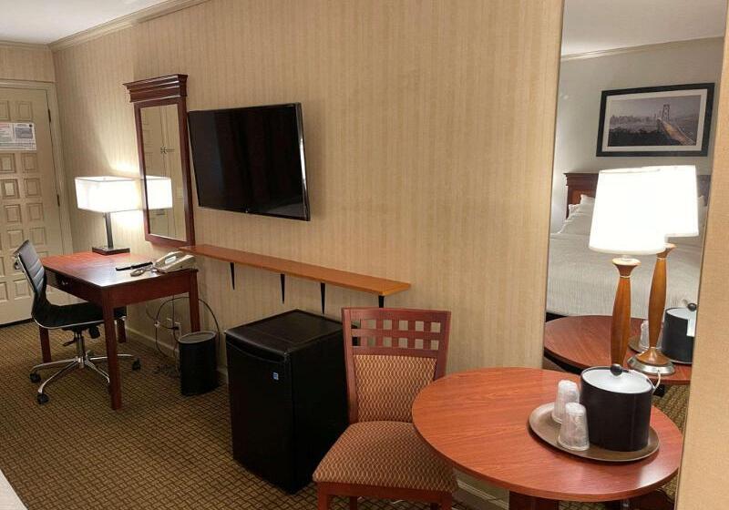 适合残疾人使用的标准间, Surestay Plus Hotel By Best Western Mountain View