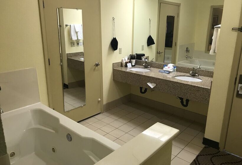 Люкс, Best Western Plus Sonora Oaks Hotel And Conference Center