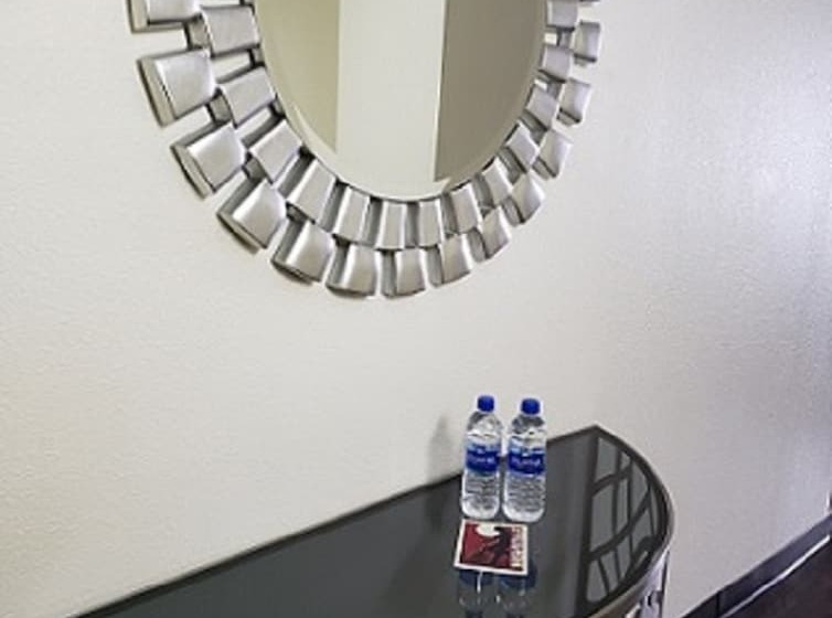 Suite Executive, Club Hotel Nashville Inn & Suites