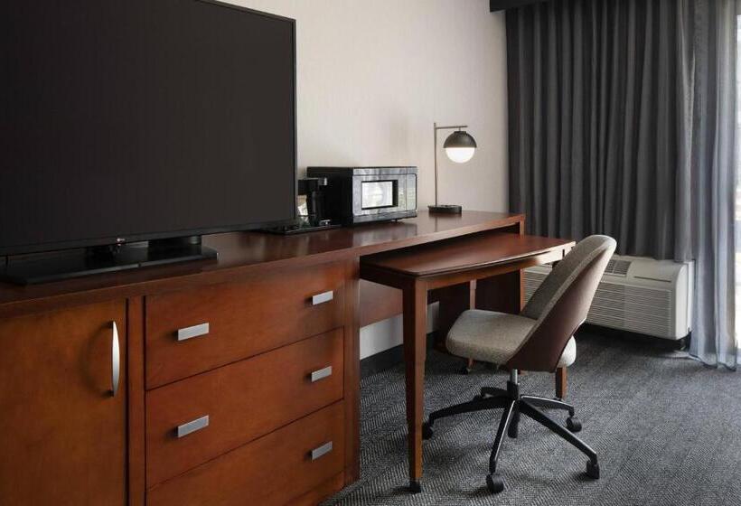 Номер Стандарт, Courtyard By Marriott Fresno