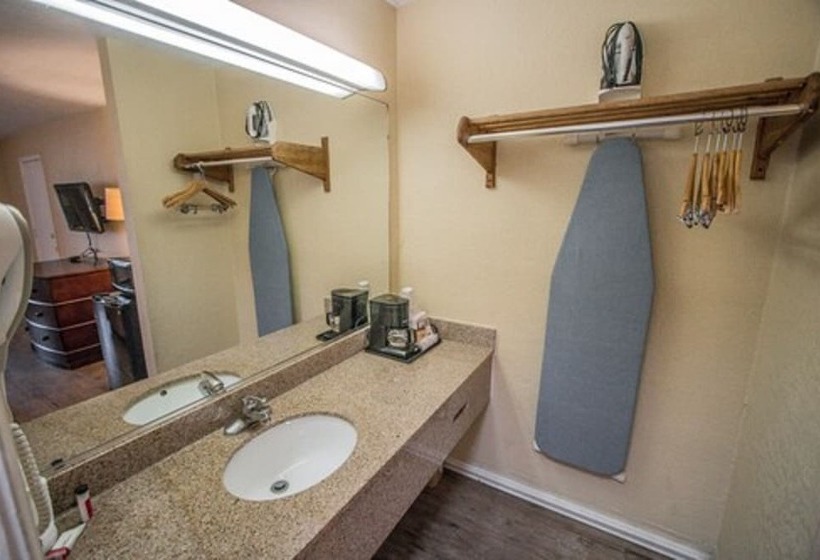 Номер Стандарт 2 Двуспальные Кровати, Days Inn By Wyndham Fort Walton Beach