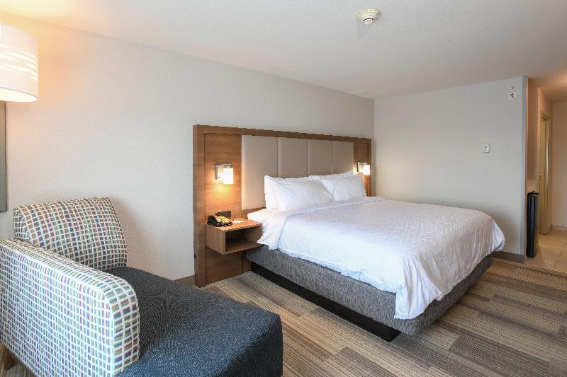 Стандартный Номер Кровать Кинг, Holiday Inn Express Hotel & Suites Richwood   Cincinnati South, An Ihg