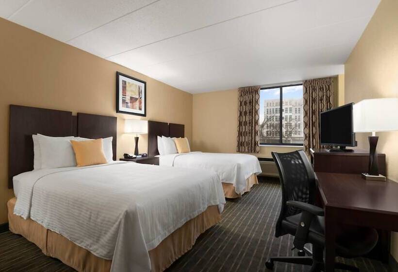 Deluxe Kamer Aangepast voor Gehandicapten, Days Hotel By Wyndham University Ave Se