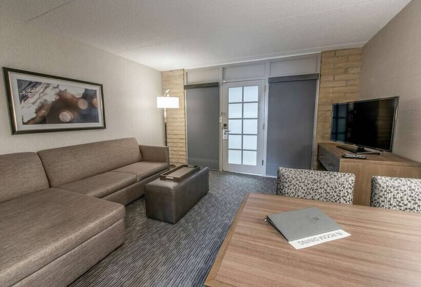 Suite, Embassy Suites By Hilton Chicago Schaumburg Woodfield