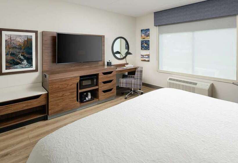 스탠다드 룸, Hampton Inn Newark Airport