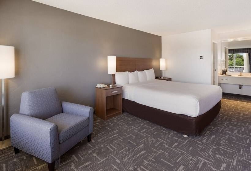 Номер Стандарт Кровать Кинг Адаптированный для Инвалидов, Clarion Hotel Concord Walnut Creek