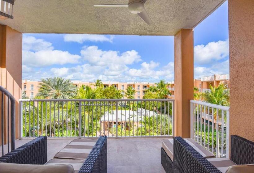 プールビューの１ベッドルームプレミアムアパートメント, Beachside Resort & Residences