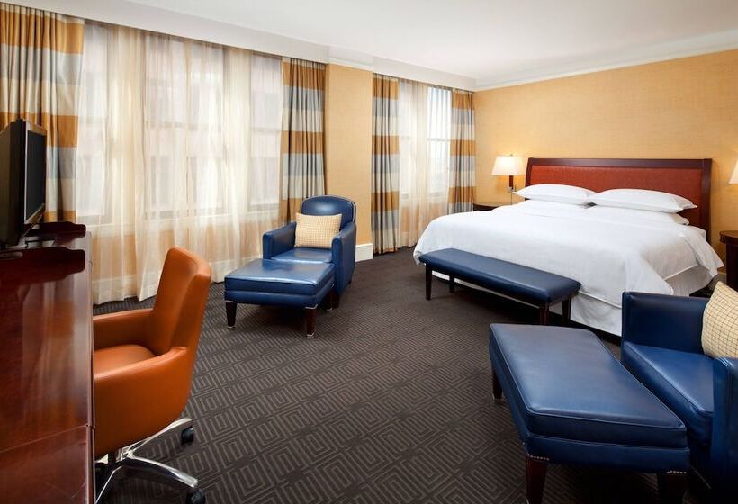 Chambre Club, The Gunter Hotel San Antonio Riverwalk