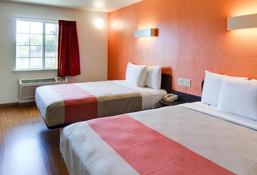 Номер Стандарт, Motel 6 Mount Pleasant, Tx