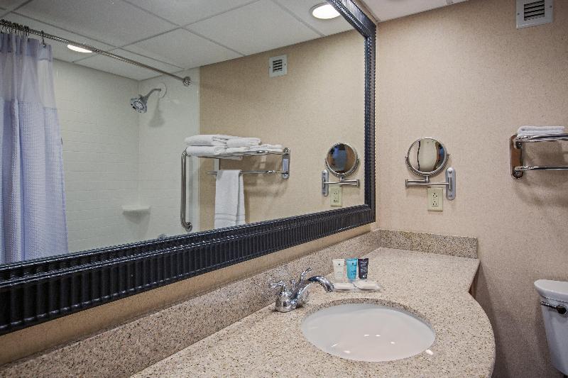 Номер Стандарт, Crowne Plaza Lake Placid, An Ihg