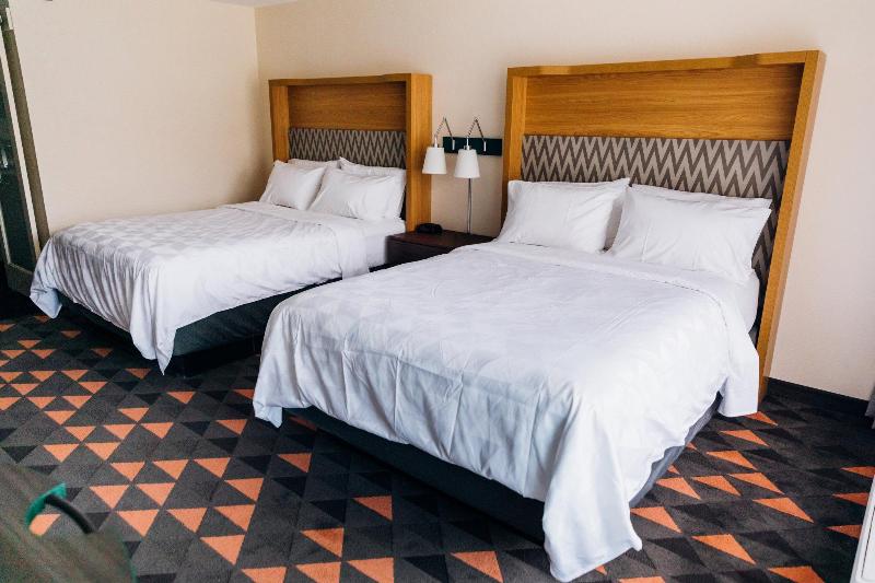 Стандартный Номер Кровать Кинг, Holiday Inn & Suites Phoenix Mesa Chandler, An Ihg