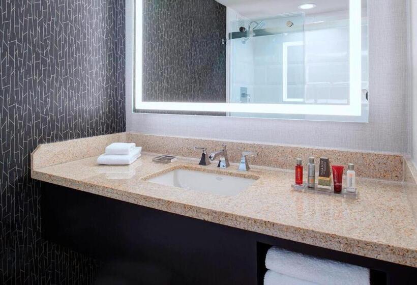 스탠다드 룸 킹사이즈 침대, Kansas City Airport Marriott