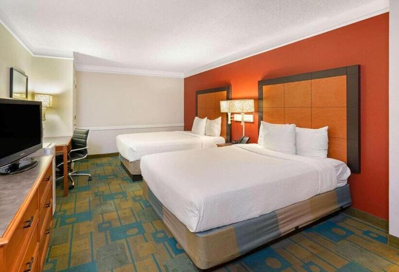 Номер Deluxe, La Quinta Inn By Wyndham Phoenix Sky Harbor Airport