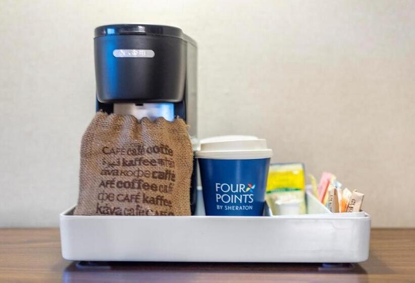 Люкс Кровать Кинг, Four Points By Sheraton Melville Long Island