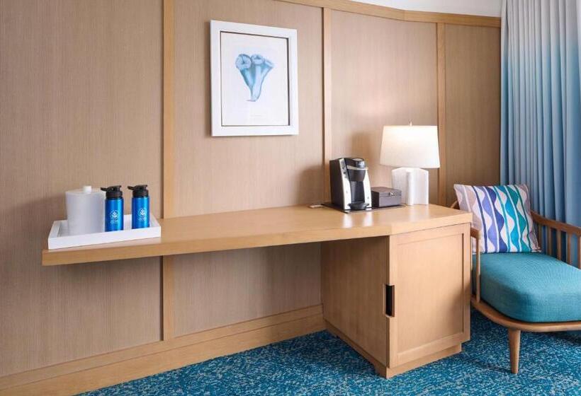 اتاق استاندارد با تخت بزرگ, Outrigger Reef Waikiki Beach Resort